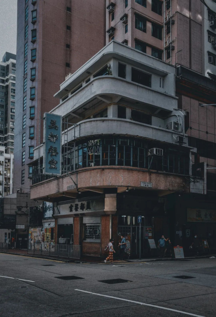 暗黑调，给室外扫街拍摄的照片调出暗黑系色调_www.16xx8.com