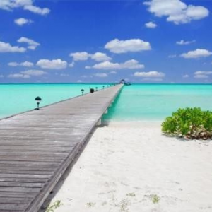 ps怎样把两张图片合成一张 ps把人物景色图片合成超逼真效果教程 ...