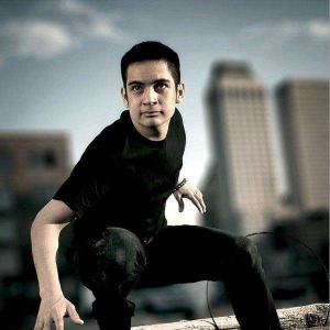 摄影后期如何用PS虚化照片背景突出人物？